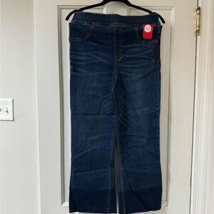 SPANX NEW WITH TAGS KICK FLARE JEANS